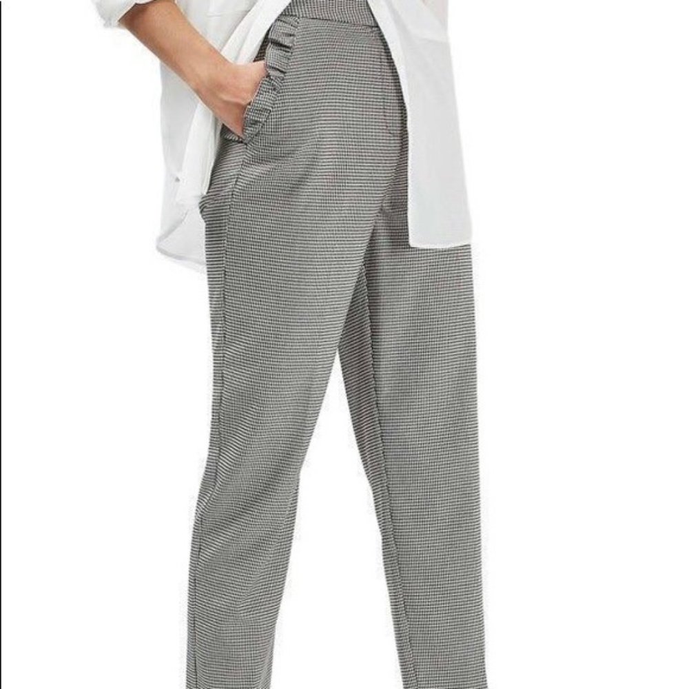 TOPSHOP black white houndstooth ruffle pocket tapered leg trouser pants